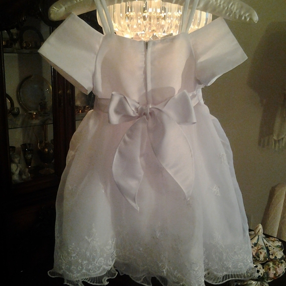 NEW LLC  GIRLS BRIDAL WHITE SATIN BEADED 3T - Picture 3 of 6